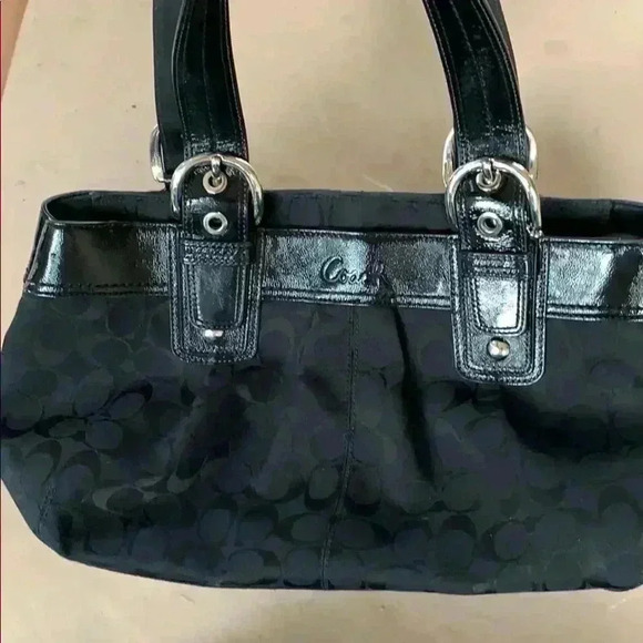 Coach - Picture 4 of 4